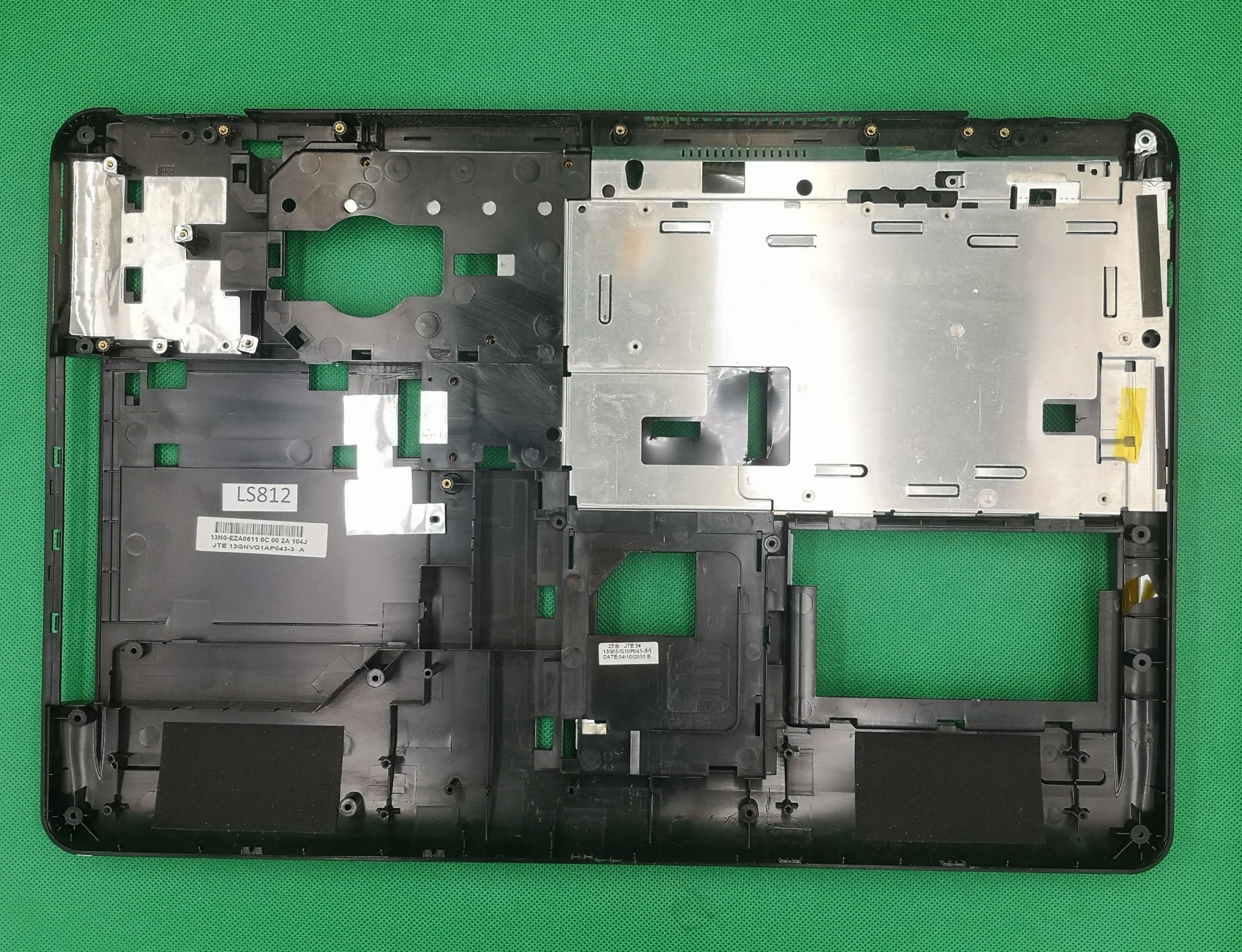 ASUS K70A Carcasa Inferioara Baza SWAP - imagine 2