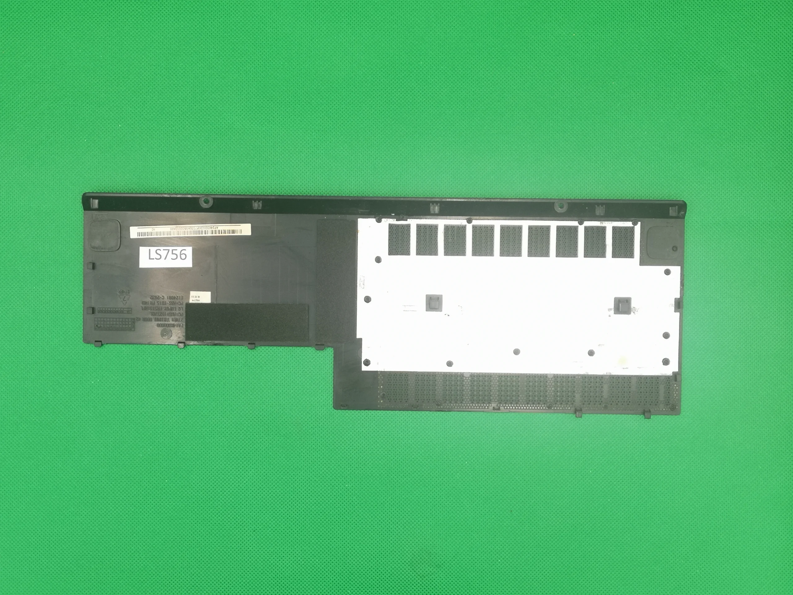 Lenovo B50-80 Capac inferior HDD B50 B50-30 B50-45 B50-70 SWAP