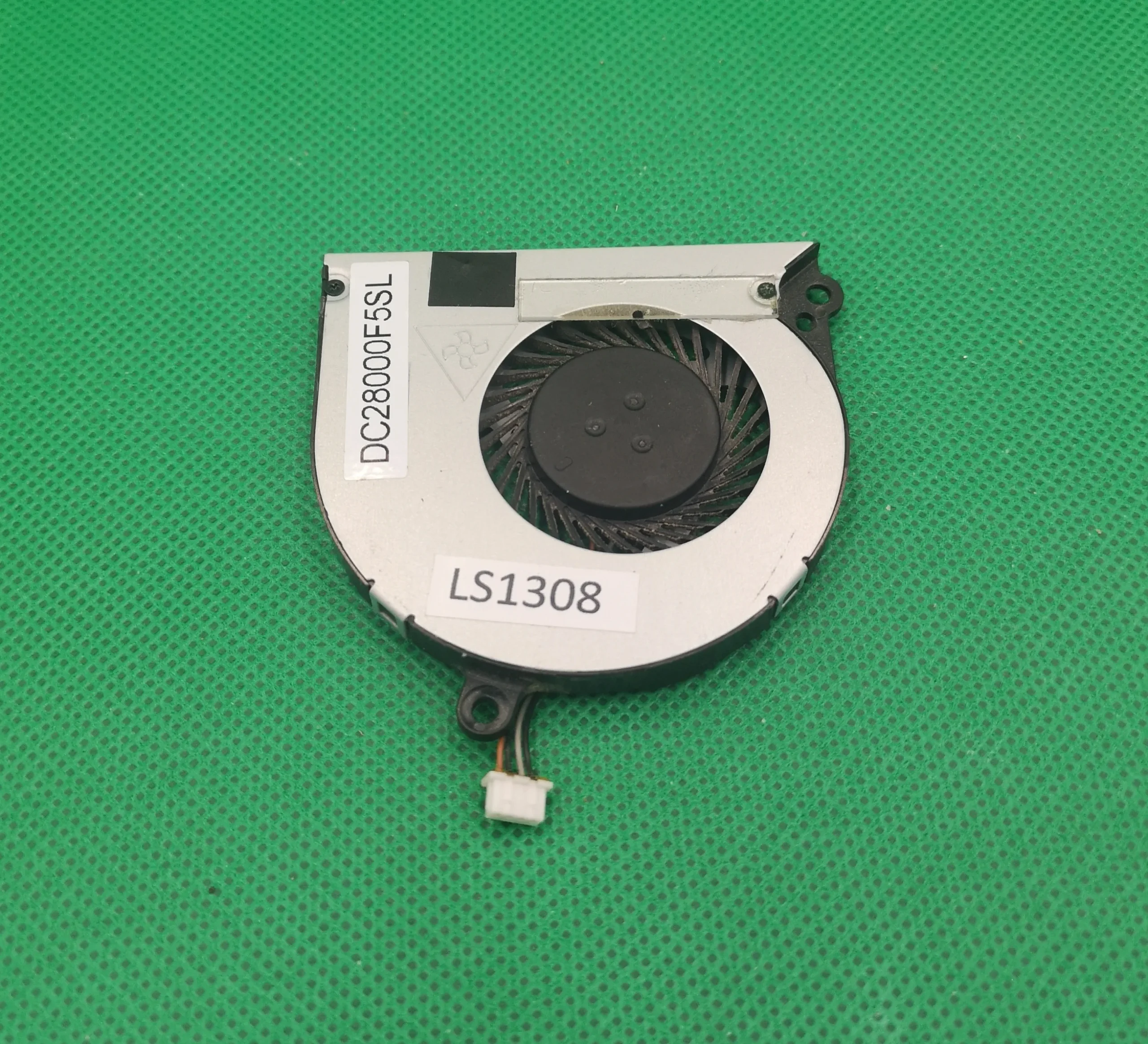 Dell P40G Ventilator cooler DC28000F5SL SWAP